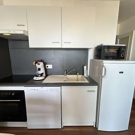 A 20m De La Avec Parking Prive - Fr-1-224c-325 Apartment