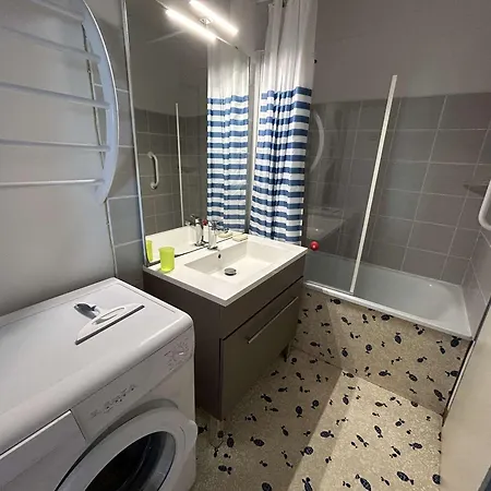 A 20m De La Avec Parking Prive - Fr-1-224c-325 Apartamento *
